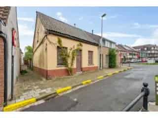 Huis te koop Niel - Renovatieproject 210m²