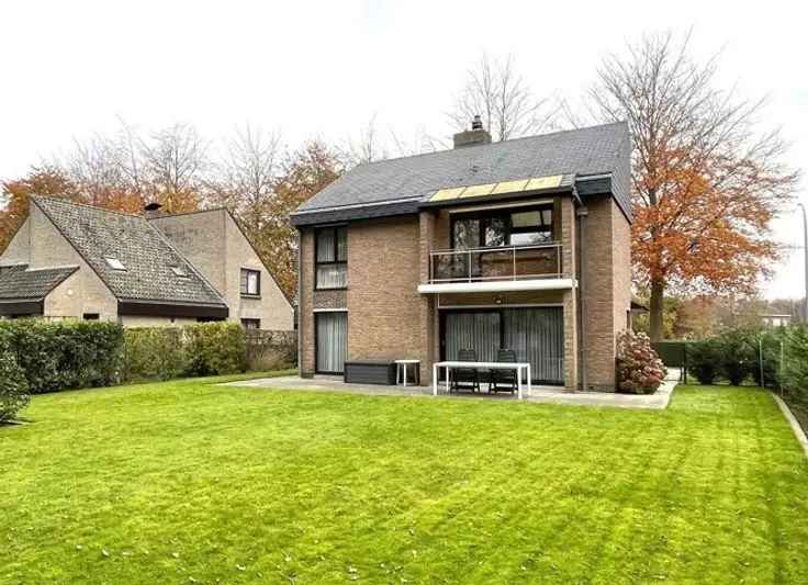 Energiezuinige Villa te Koop in Residentiële Omgeving Brugge