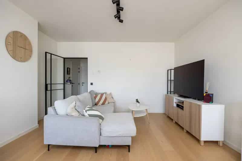 Gerenoveerd Appartement 2 slaapkamers Schelle