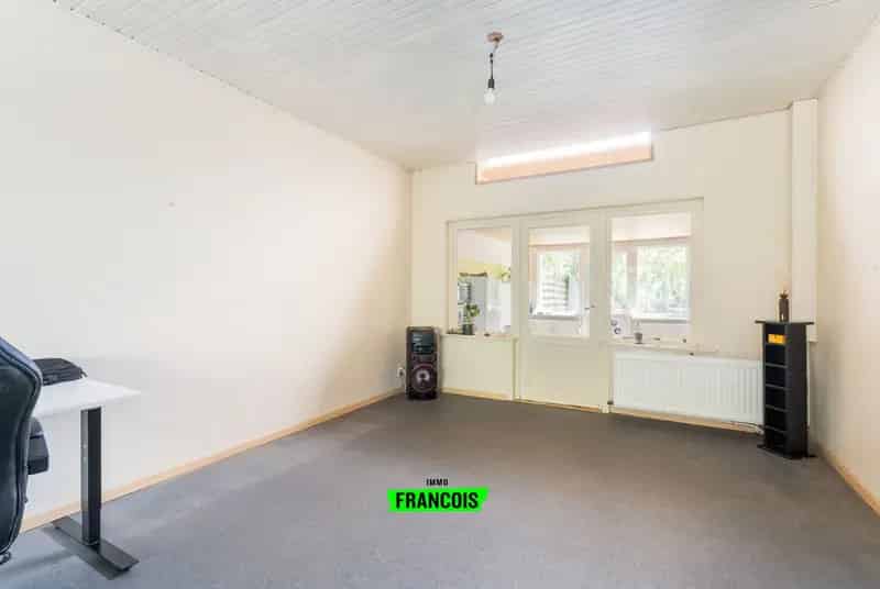 Charmante woning Mariakerke: 3 slaapkamers, tuin & dakterras