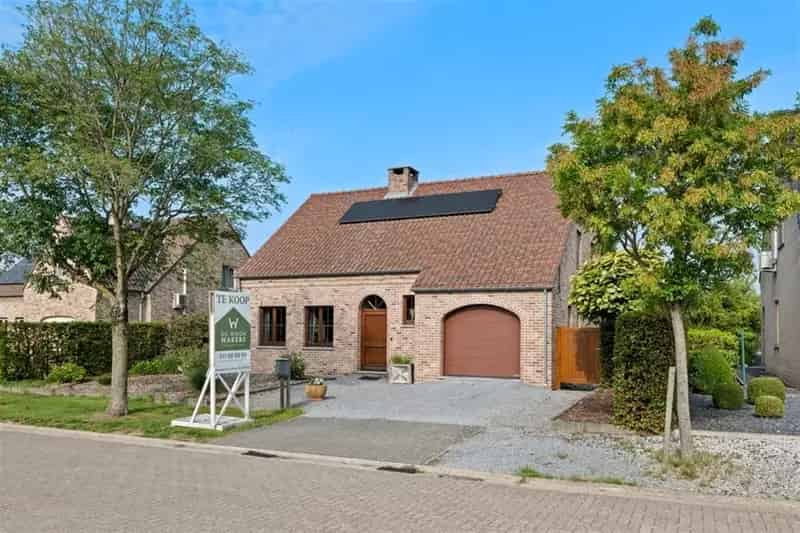 Huis te koop: Instapklare open bebouwing met 3 slaapkamers