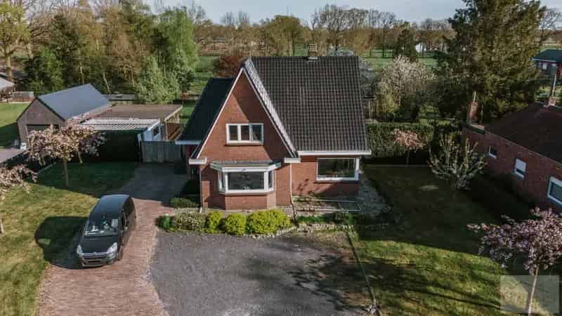 Huis te koop: Ruime woning met vrij uitzicht en lift