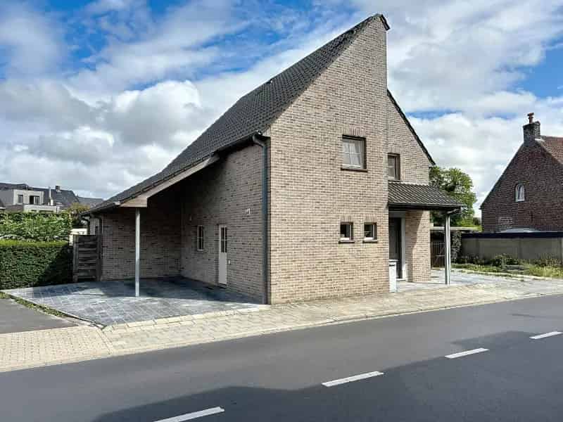 Huis te huur 4 slaapkamers zwembad energiezuinig