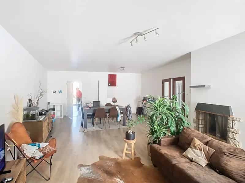 Centrum Vlezenbeek - appartement met 3 kamers en garage