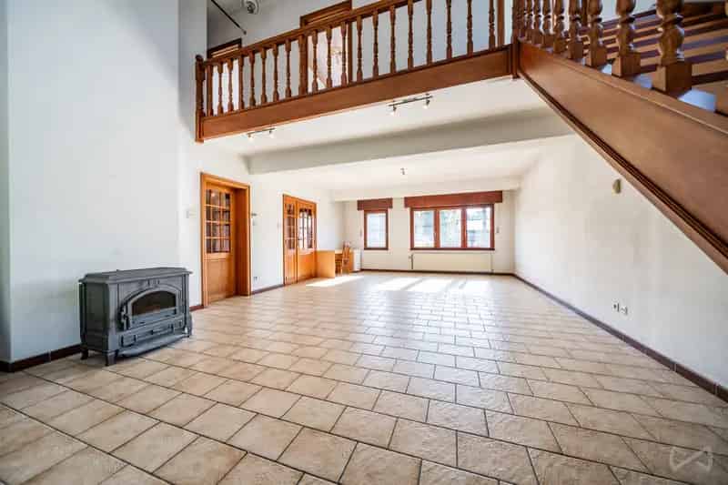 Huis te huur Grace-Hollogne: 3 slaapkamers, tuin en garage