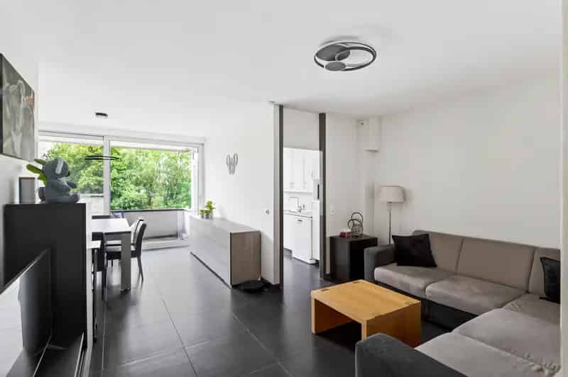 Lichtrijk 2-slaapkamerappartement Edegem