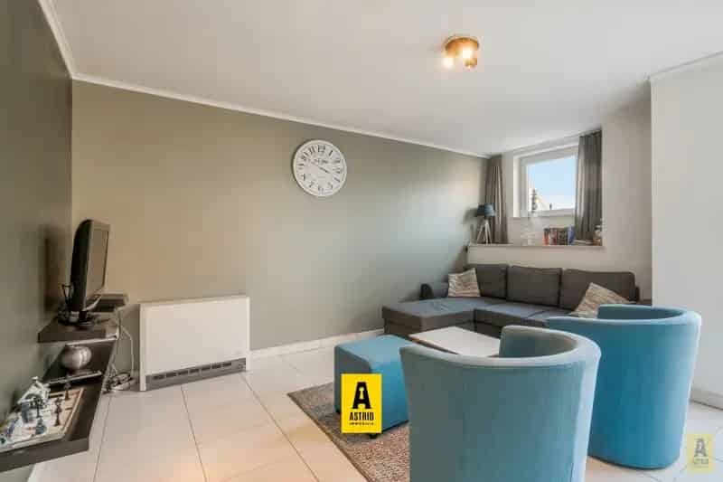 Appartement te koop: Instapklaar duplex nabij strand