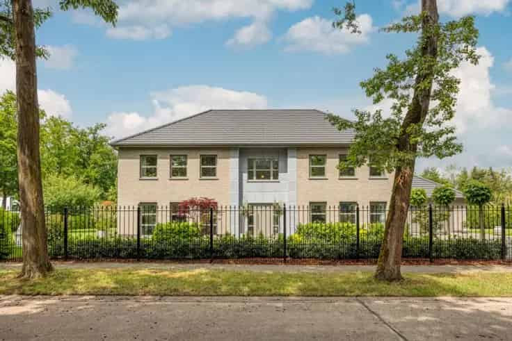 Moderne Villa te Koop Brasschaat - Zwembad - 3 slaapkamers