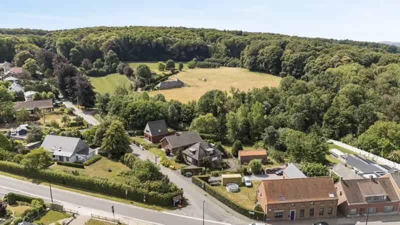 Te renoveren villa aan het Muziekbos