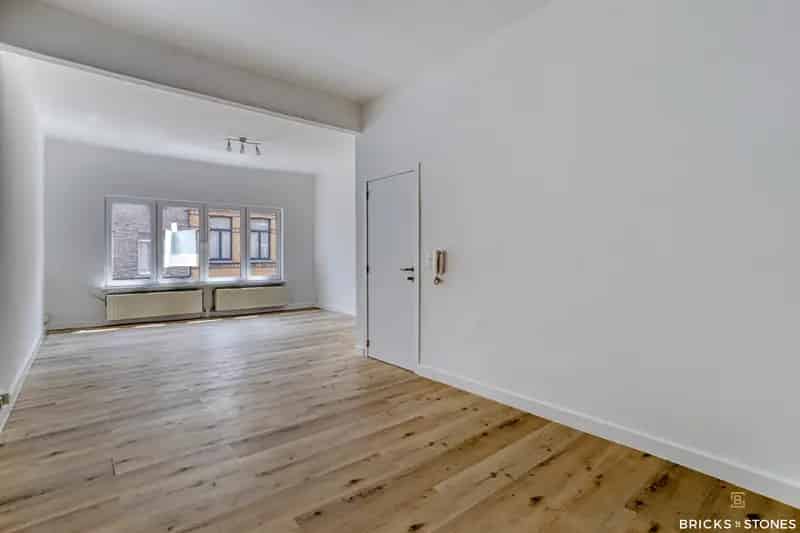 Gerenoveerd Appartement te Koop