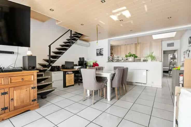 Huis Te Koop 4 slaapkamers Garage Tuin Terras