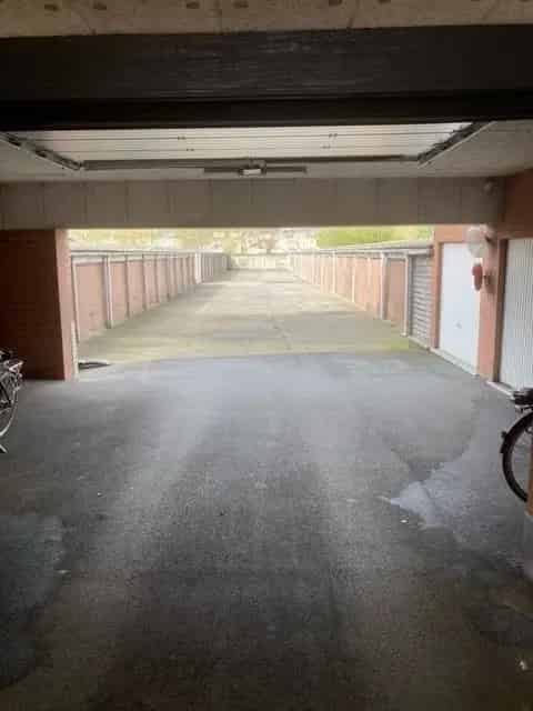Ondergrondse Parkeerplaats -1