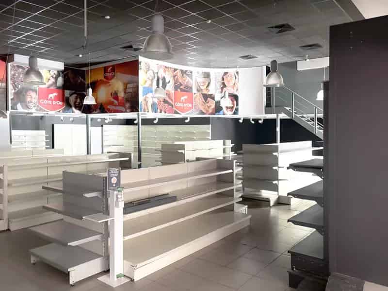 Handelspand en Appartement te Koop Menen Centrum