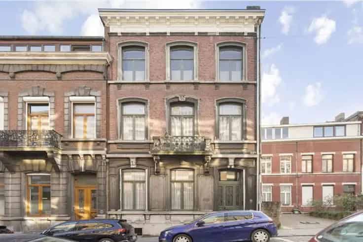 Herenhuis Luik Te Renoveren Gezin Co-living