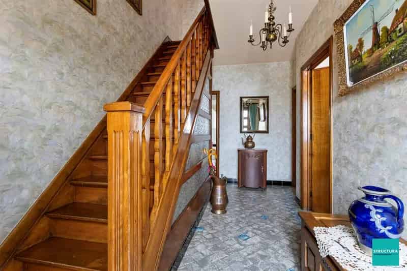 VERKOCHT Ruime 4 Slaapkamerwoning