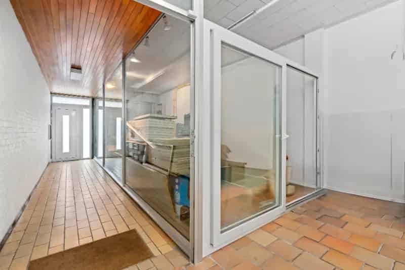 Huis te koop Lokeren: Ruime woning met handelsruimte