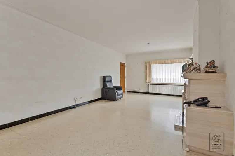Renovatieproject Sint Job 1673m² 2-3 slaapkamers garage tuin