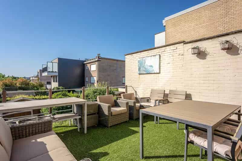 Huis te huur Stabroek: 3 slaapkamers, garage en tuin