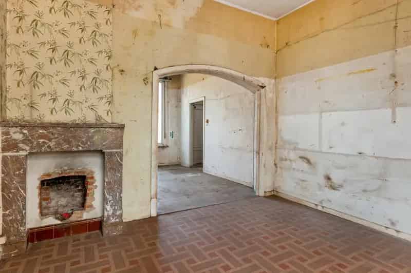 Huis te koop Stabroek: te renoveren woning 4 slaapkamers