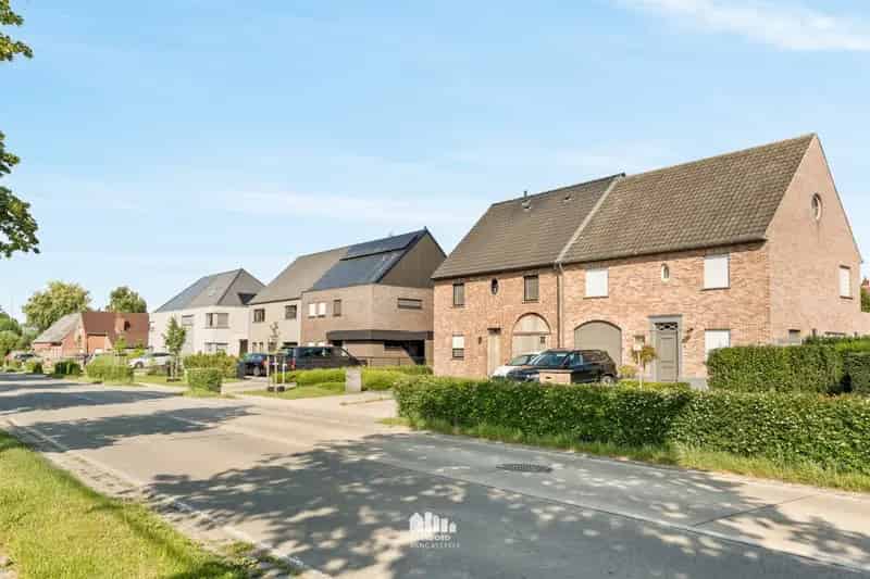 Huis te koop Sint-Jan: 5 slaapkamers, garage, zonnige tuin