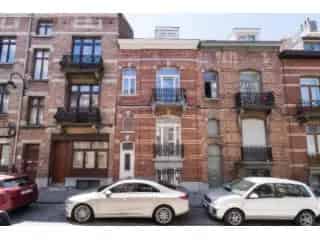 Huis Gemengd Gebruik Laken 2 Appartementen Te Koop
