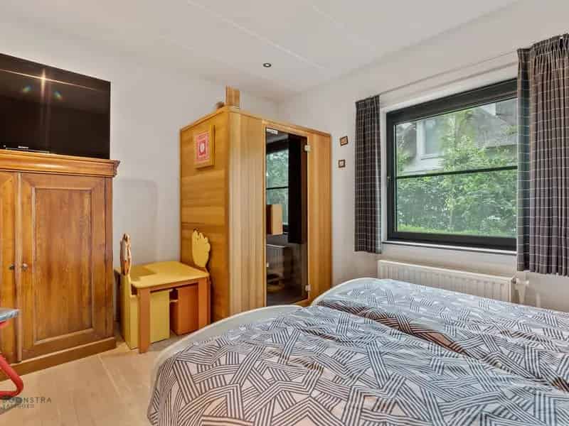Gelijkvloerse Villa te Keerbergen 3 slaapkamers Grote Tuin