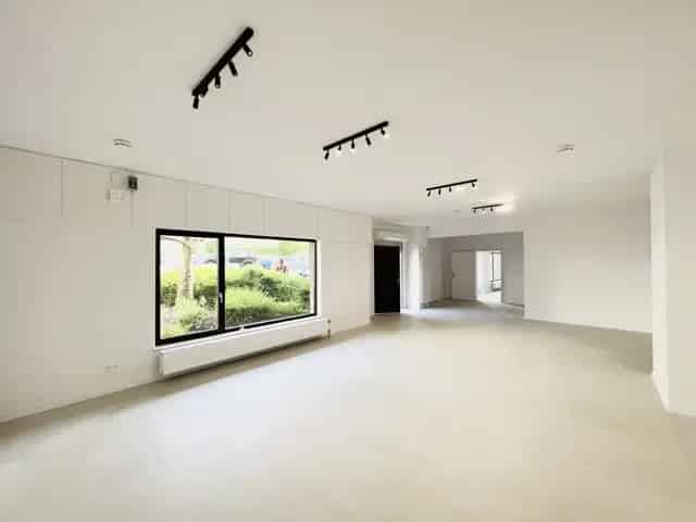 Kantoor te huur Woluwe-Saint-Pierre Place des Maïeurs 190m²