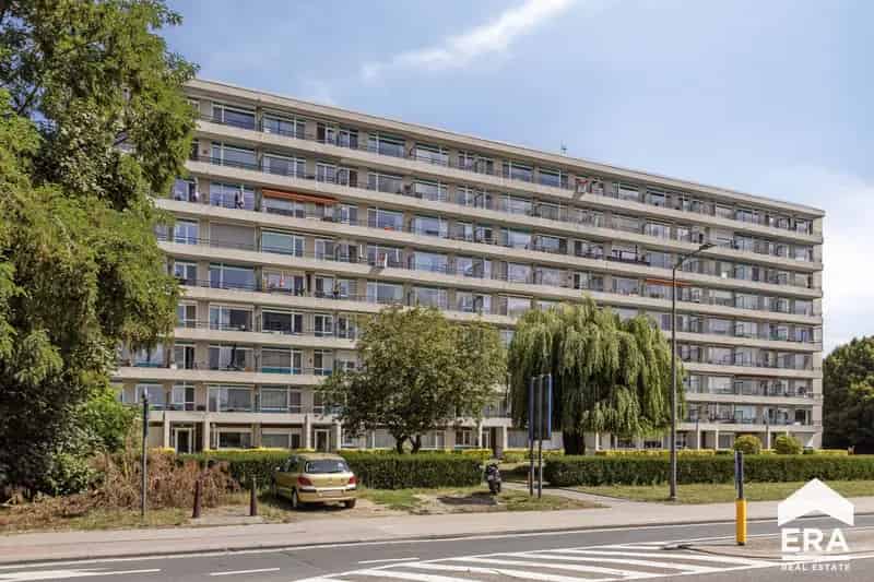 Ruim Appartement 4 slaapkamers te huur
