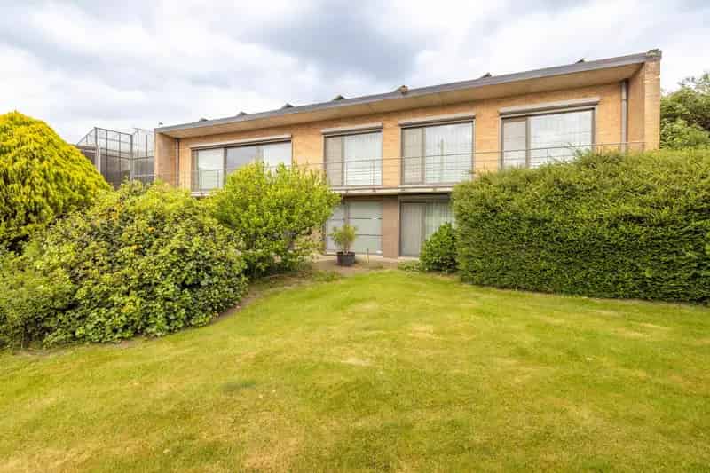 Landhuis met Magazijnen 9 84ha  Wonen Werken Paarden
