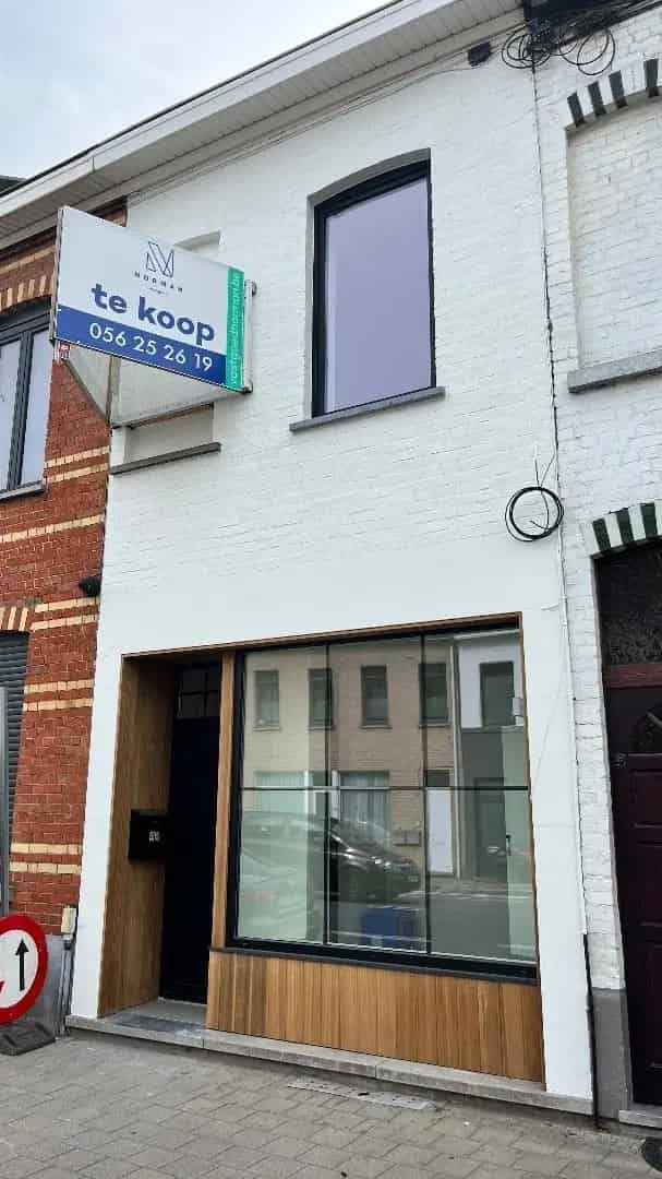 Grote woning met 3 kamers, veel bergruimte en een stadstuin