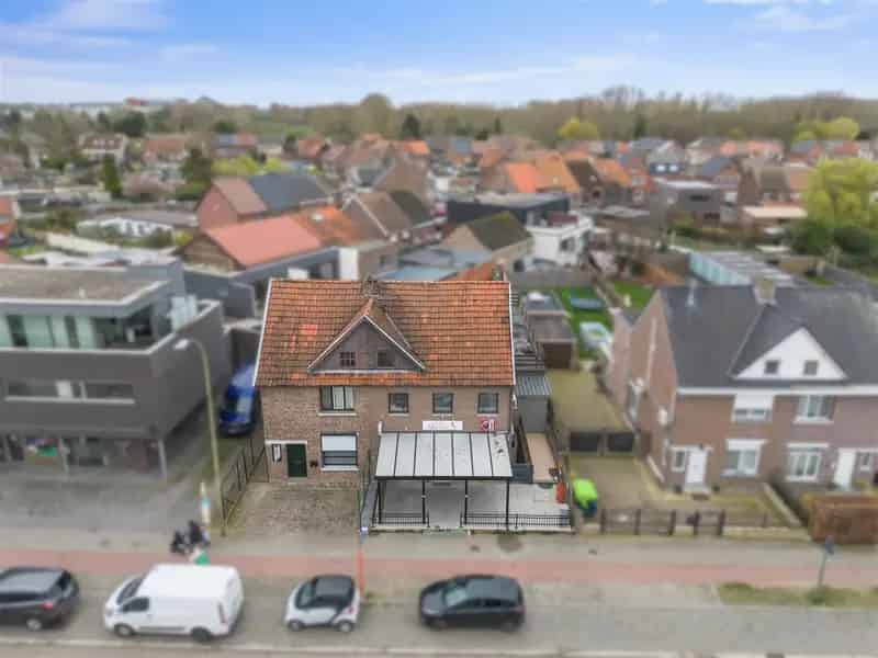 Ruim Handelspand Met Woonst Sint Truiden