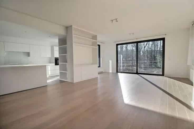 Huis Te Koop: Gerenoveerde Villa met Tuin en Boszicht