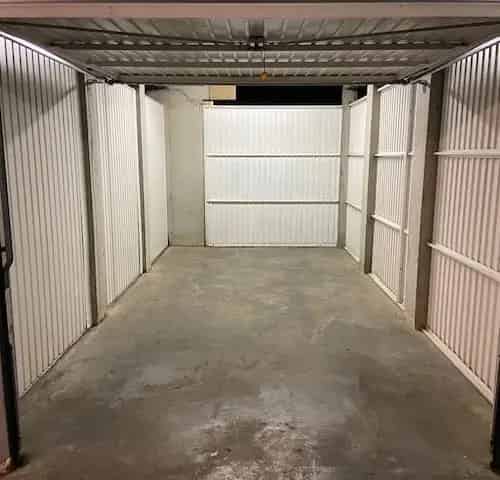 Garagebox te huur Zeedijk