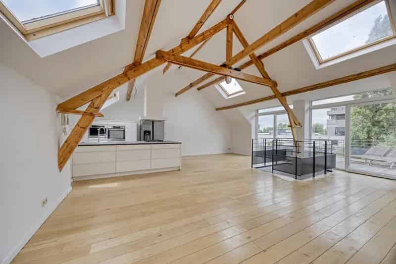 Huis te huur Ukkel: Luxueuze woning met loods 150m² + 170m²