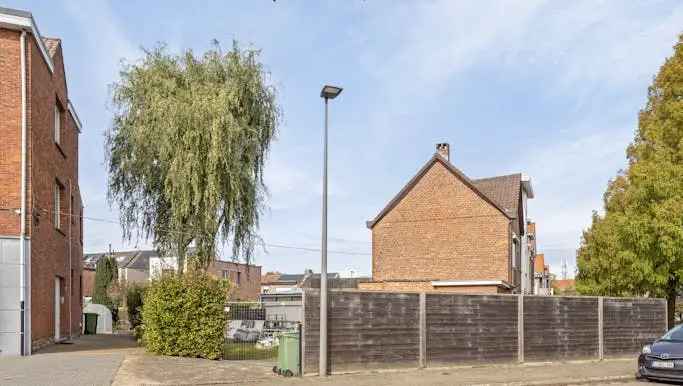 Bouwgrond te koop in Wilrijk met oppervlakte van 318 m²