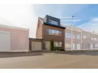 Huis te Koop Niel - Instapklare woning met 3 slaapkamers en tuin