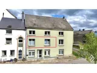 Appartement te Koop Saint Leger Centrum Nabij Voorzieningen