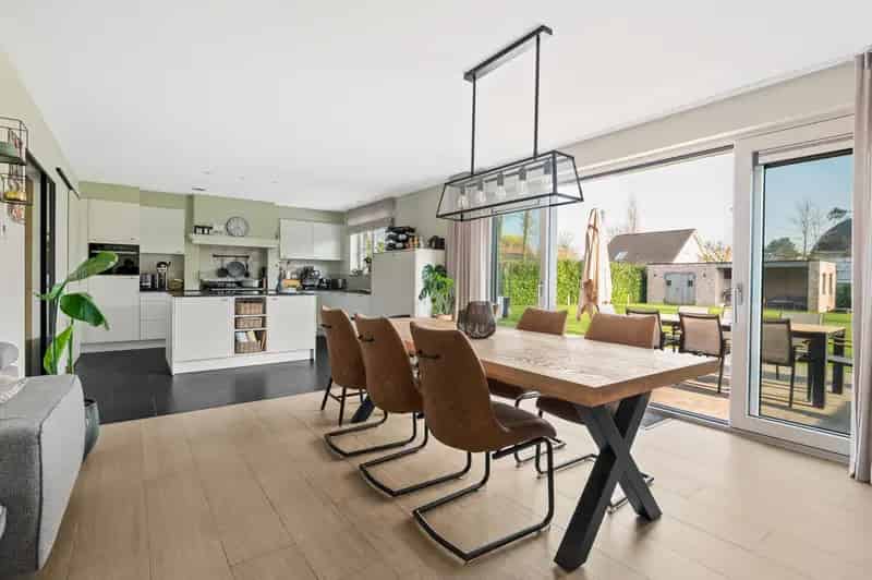 Huis te huur Brecht: Instapklare woning 3 slaapkamers grote tuin