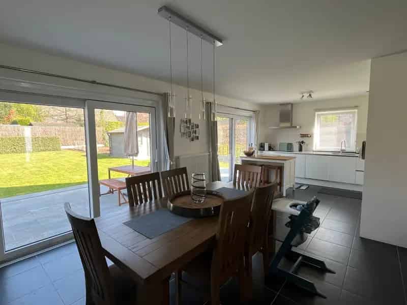 Huis te Huur Gavere: Moderne woning met open keuken