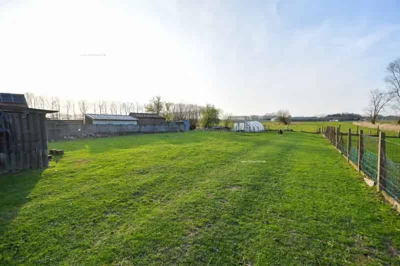 Woning te koop Oedelem: 2 slaapkamers, stalling en weiland
