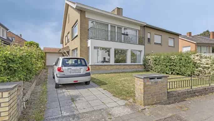 Opbrengsteigendom 2 Appartementen Garage Sint Andries