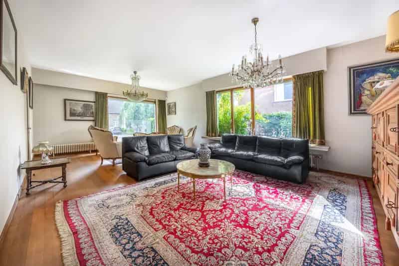 Huis te koop Oostmalle: Gezinswoning met Praktijk aan Huis