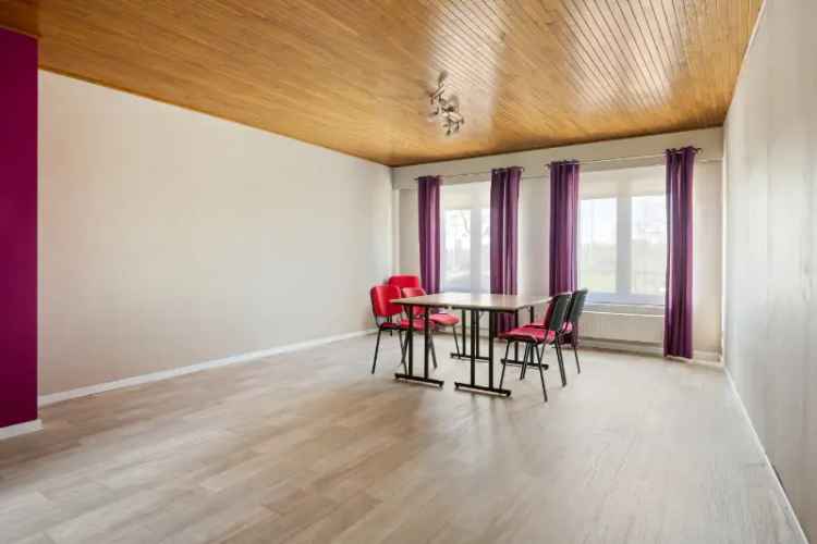 Centraal Gelegen Rijwoning 4 SLK Tuin 2 Garages Praktijkruimte