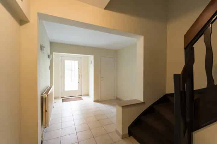Gezinwoning 4 slaapkamers 2 badkamers tuin garage EPC E