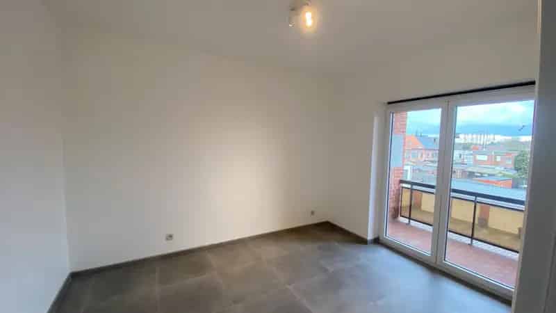 Appartement te koop Lokeren: 2 slaapkamers, terras en garage