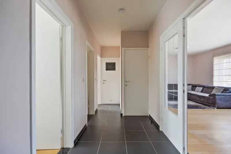 Appartement te koop Oostakker gerenoveerd met garage en tuintje