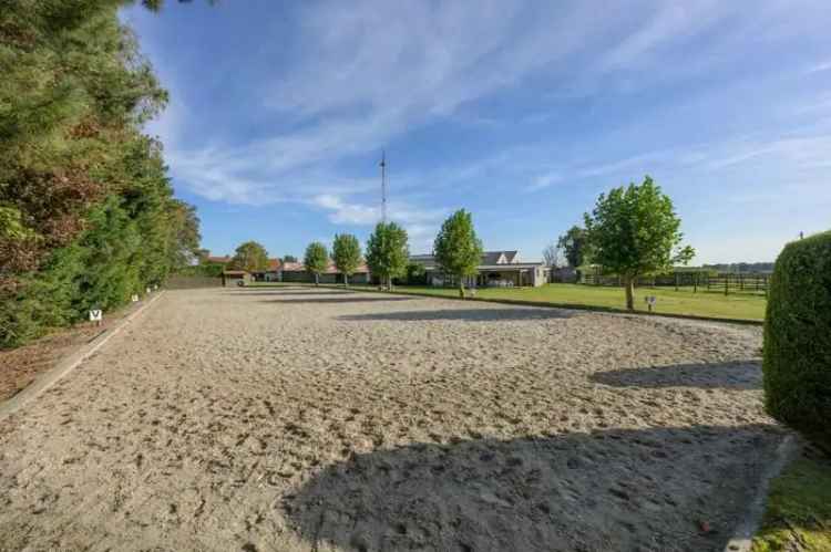 Te koop villa in Brasschaat met parktuin en zorgwoning mogelijkheden