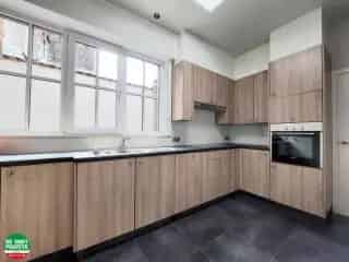 Huis te Koop Brugge 3 slaapkamers vernieuwd 2011