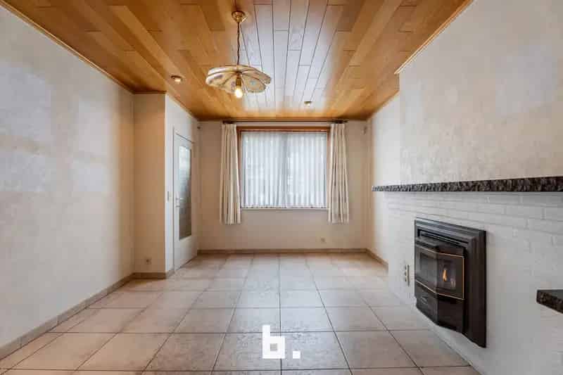Halfopen Woning te Koop Roeselare 3 Slaapkamers