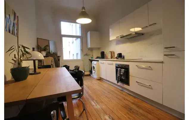 Huur 1 slaapkamer appartement van 60 m² in Antwerp